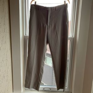 Pristine Haggar Men’s Khakis